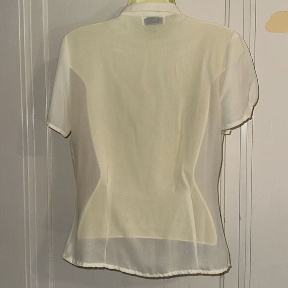 Vtg 80s Jo Matthews cream semi sheer polyester short sleeve shirt with pleats - Picture 5 of 9